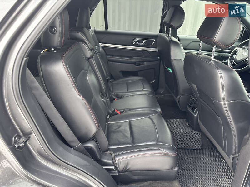 Внедорожник / Кроссовер Ford Explorer 2017 в Полтаве