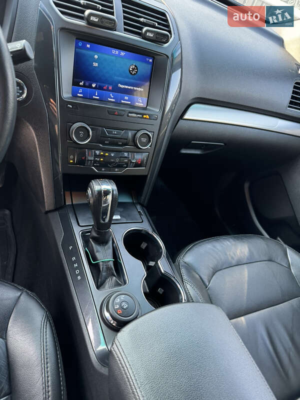 Внедорожник / Кроссовер Ford Explorer 2018 в Новомосковске