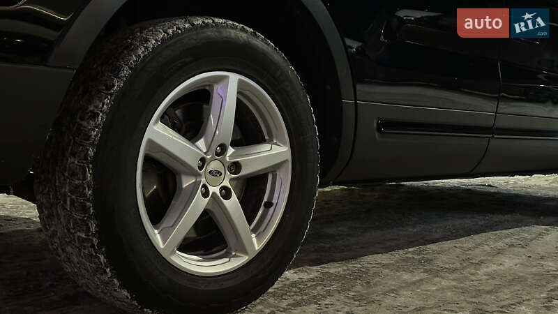 Внедорожник / Кроссовер Ford Explorer 2016 в Буче