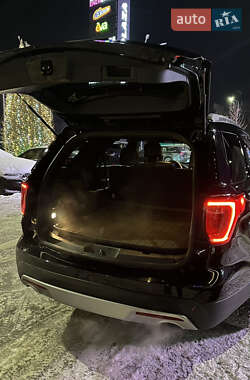 Позашляховик / Кросовер Ford Explorer 2016 в Бучі