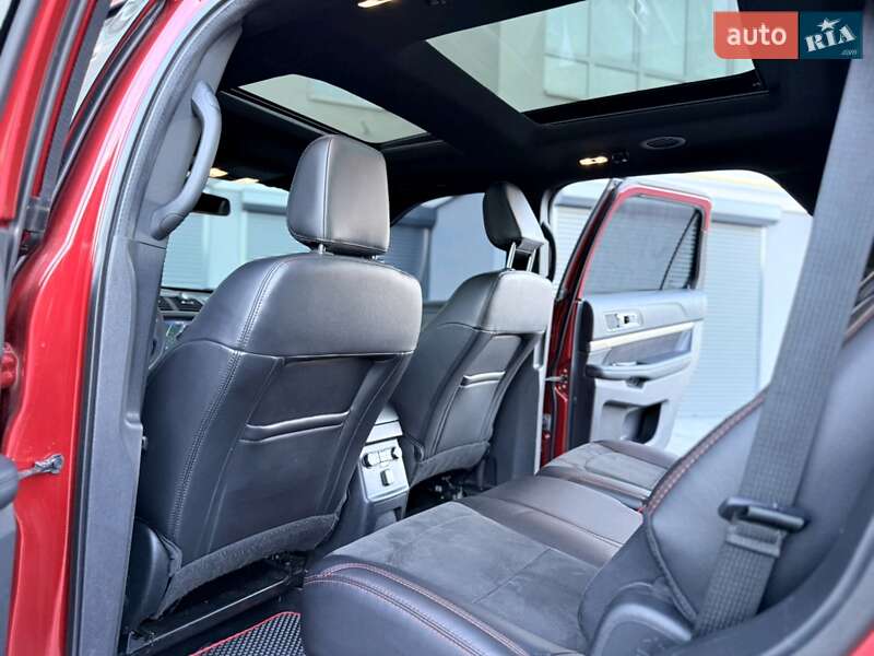 Позашляховик / Кросовер Ford Explorer 2018 в Шепетівці