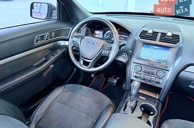 Позашляховик / Кросовер Ford Explorer 2018 в Шепетівці