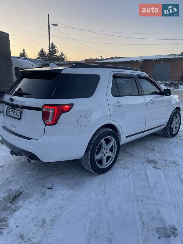 Позашляховик / Кросовер Ford Explorer 2015 в Вінниці