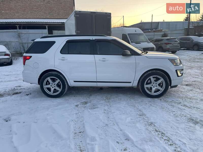 Позашляховик / Кросовер Ford Explorer 2015 в Вінниці