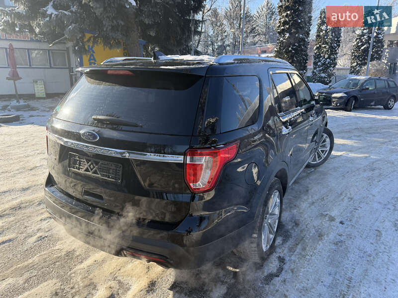 Позашляховик / Кросовер Ford Explorer 2017 в Рівному