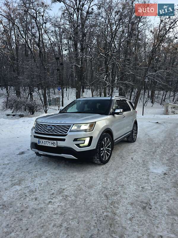 Позашляховик / Кросовер Ford Explorer 2017 в Києві
