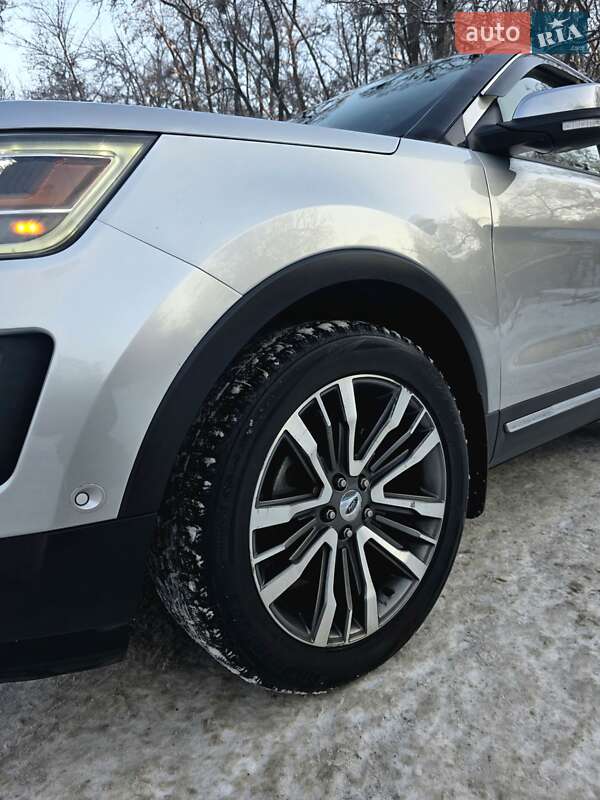 Позашляховик / Кросовер Ford Explorer 2017 в Києві