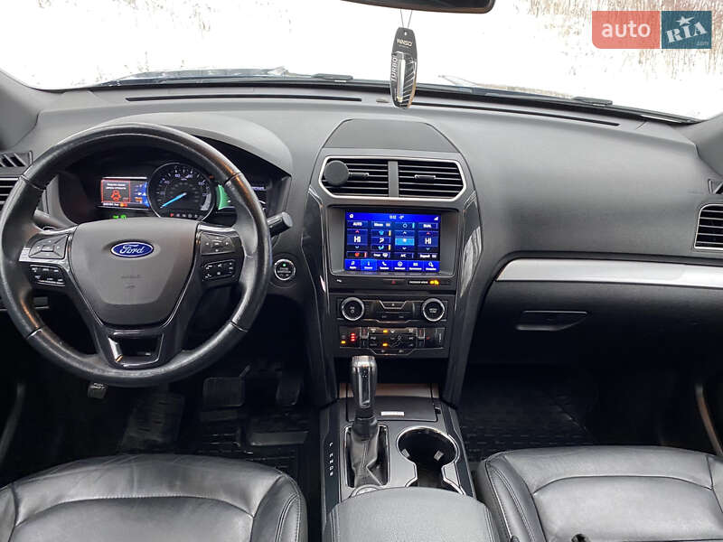 Позашляховик / Кросовер Ford Explorer 2017 в Вінниці