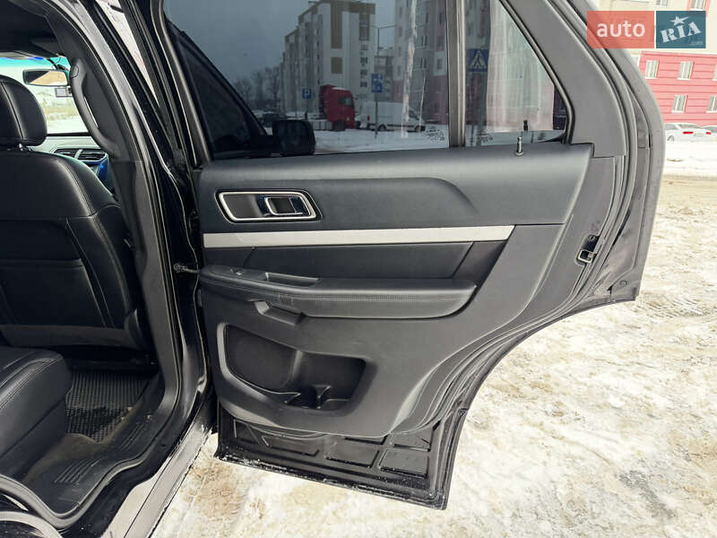 Позашляховик / Кросовер Ford Explorer 2015 в Вінниці