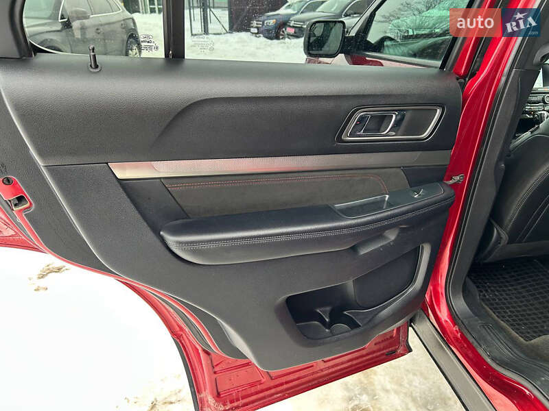 Внедорожник / Кроссовер Ford Explorer 2018 в Стрые