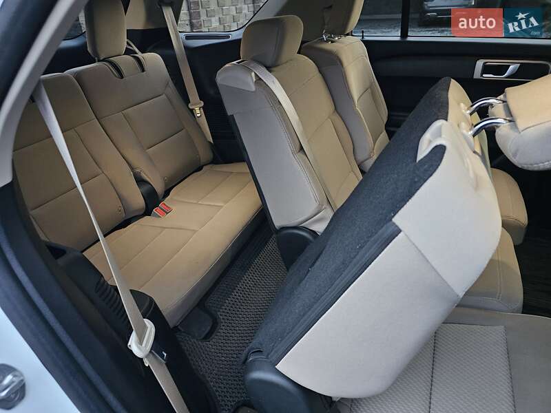 Позашляховик / Кросовер Ford Explorer 2021 в Луцьку