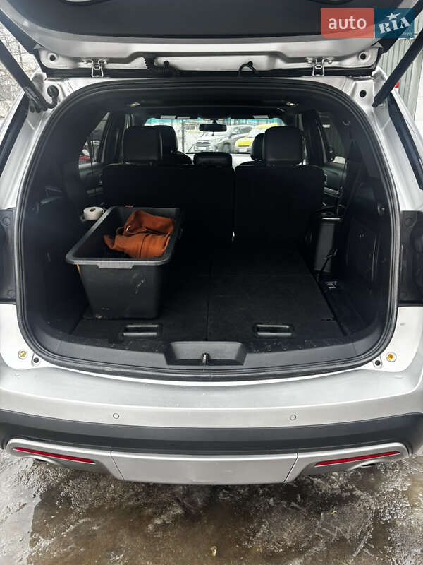 Внедорожник / Кроссовер Ford Explorer 2016 в Ивано-Франковске