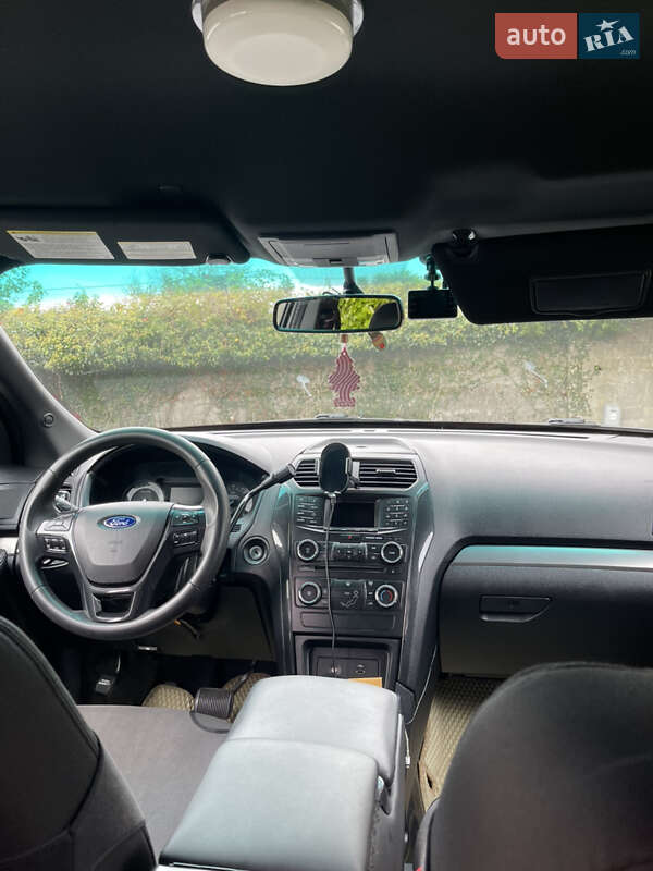 Позашляховик / Кросовер Ford Explorer 2016 в Херсоні фото 10 Позашляховик / Кросовер Ford Explorer 2016 в Херсоні