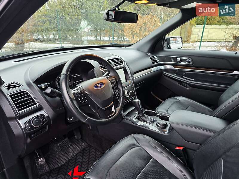 Позашляховик / Кросовер Ford Explorer 2016 в Хмельницькому