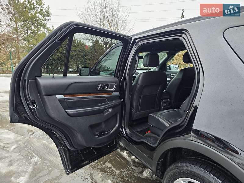 Позашляховик / Кросовер Ford Explorer 2016 в Хмельницькому