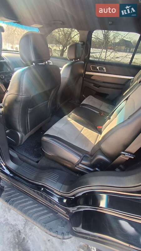 Внедорожник / Кроссовер Ford Explorer 2017 в Ромнах