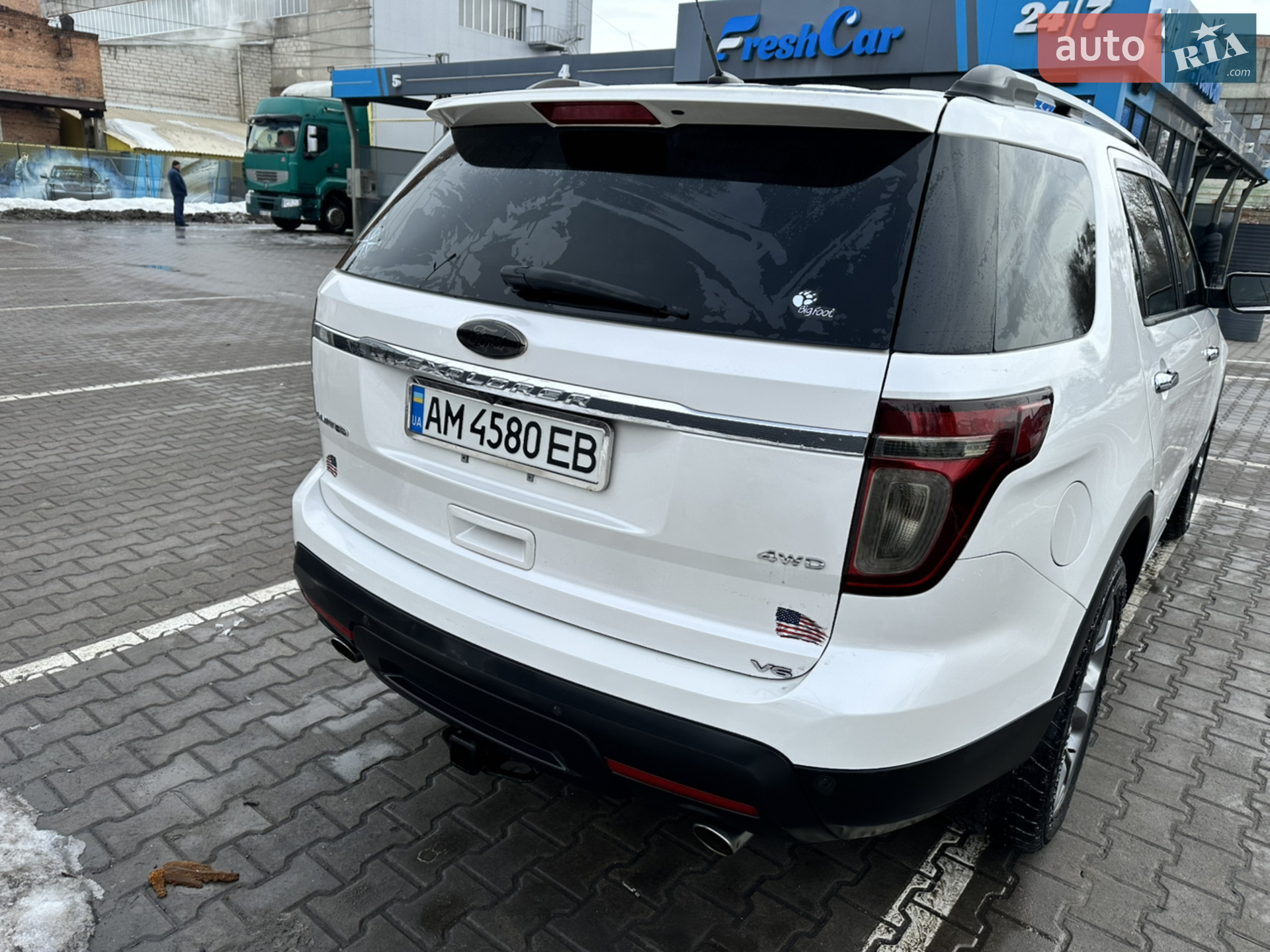 2011 Ford Explorer - мініатюра 12