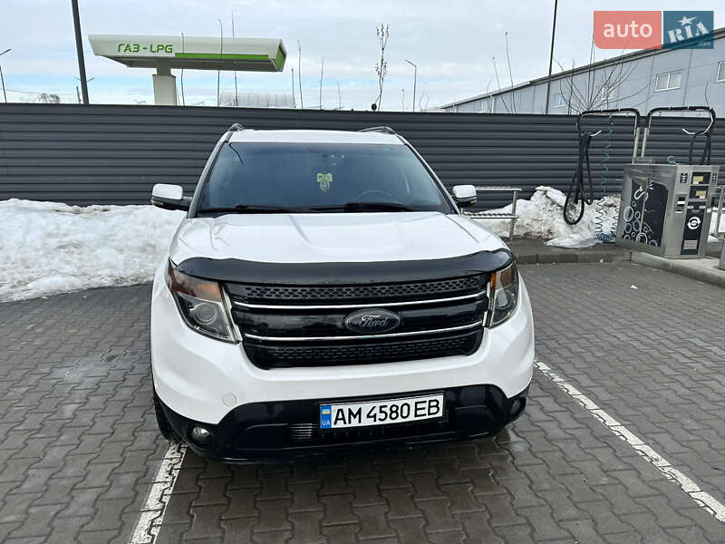 Позашляховик / Кросовер Ford Explorer 2011 в Житомирі