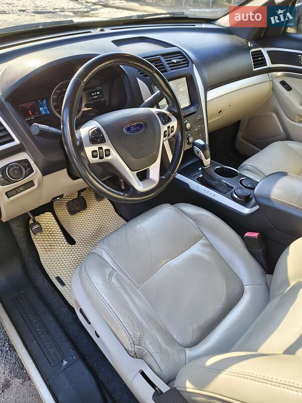 Внедорожник / Кроссовер Ford Explorer 2011 в Киеве