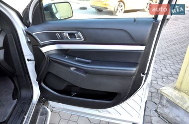Внедорожник / Кроссовер Ford Explorer 2016 в Львове