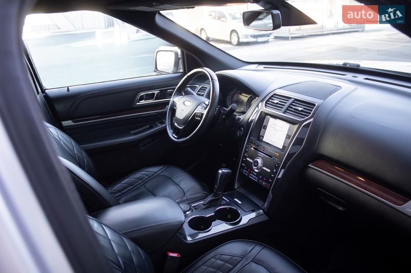 Внедорожник / Кроссовер Ford Explorer 2017 в Киеве