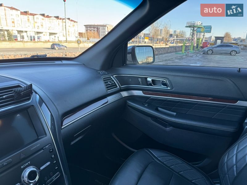 Внедорожник / Кроссовер Ford Explorer 2018 в Киеве