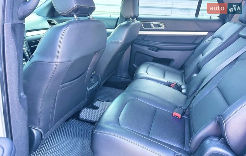 Позашляховик / Кросовер Ford Explorer 2017 в Києві