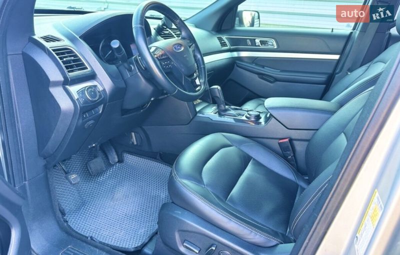 Позашляховик / Кросовер Ford Explorer 2017 в Києві