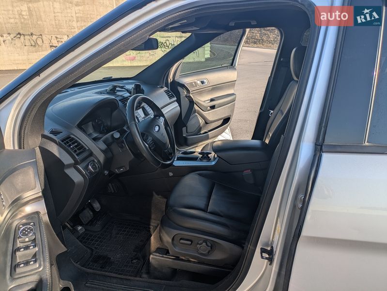 Внедорожник / Кроссовер Ford Explorer 2017 в Львове