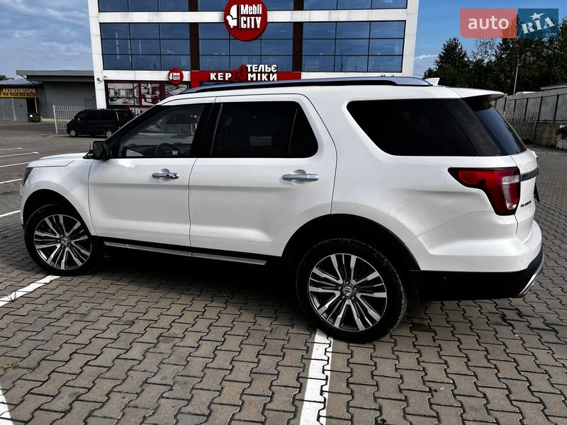 Позашляховик / Кросовер Ford Explorer 2017 в Чернівцях фото Позашляховик / Кросовер Ford Explorer 2017 в Чернівцях
