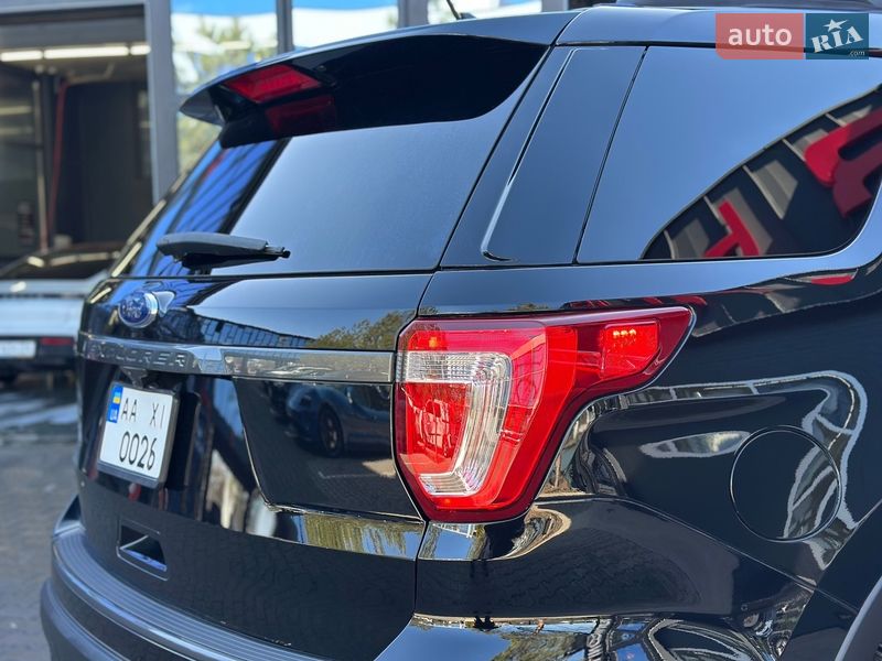 Позашляховик / Кросовер Ford Explorer 2018 в Рівному