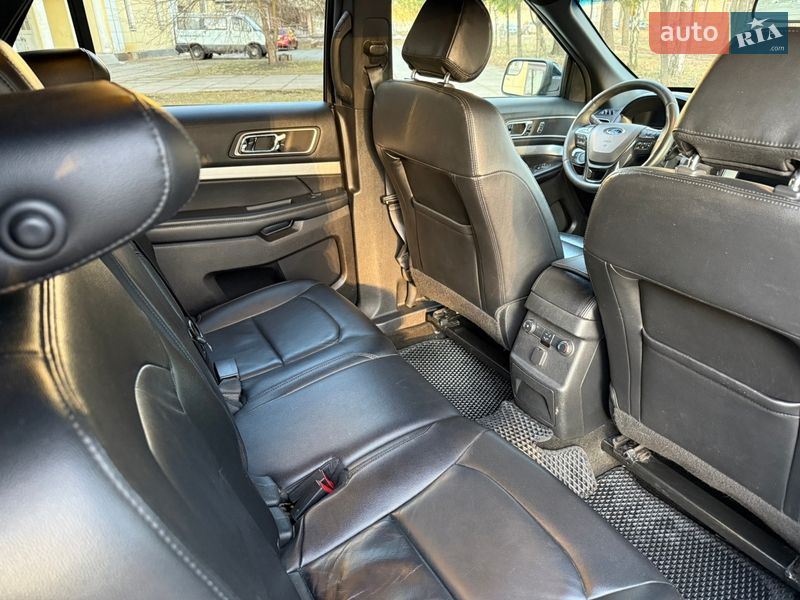 Внедорожник / Кроссовер Ford Explorer 2015 в Киеве фото 39 Внедорожник / Кроссовер Ford Explorer 2015 в Киеве
