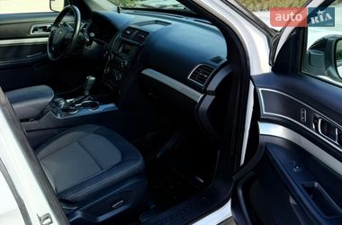 Позашляховик / Кросовер Ford Explorer 2017 в Львові