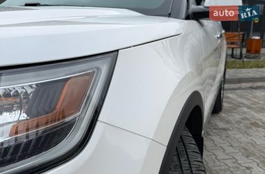 Внедорожник / Кроссовер Ford Explorer 2016 в Черновцах