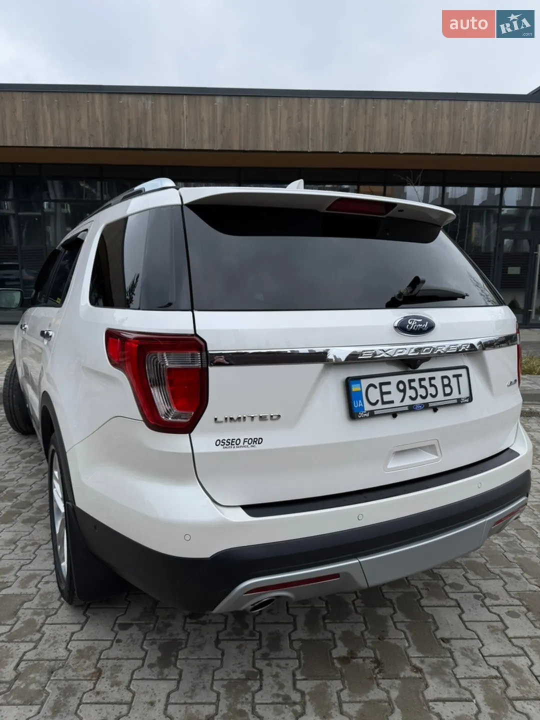 2016 Ford Explorer - мініатюра 16