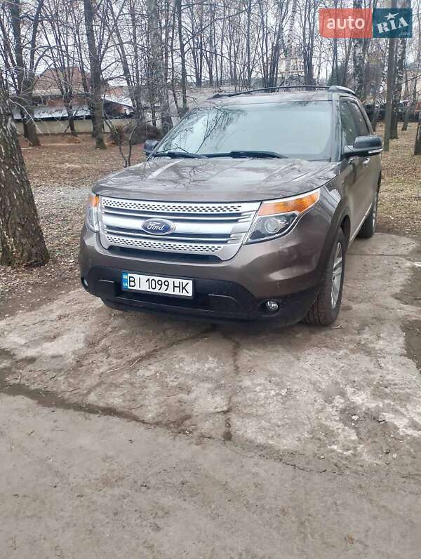 Позашляховик / Кросовер Ford Explorer 2015 в Полтаві