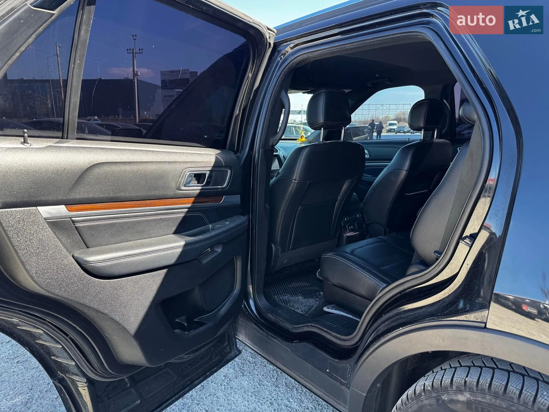 2016 Ford Explorer - мініатюра 27
