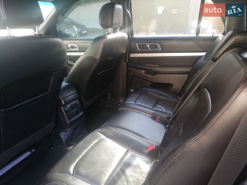 Позашляховик / Кросовер Ford Explorer 2015 в Львові фото 19 Позашляховик / Кросовер Ford Explorer 2015 в Львові