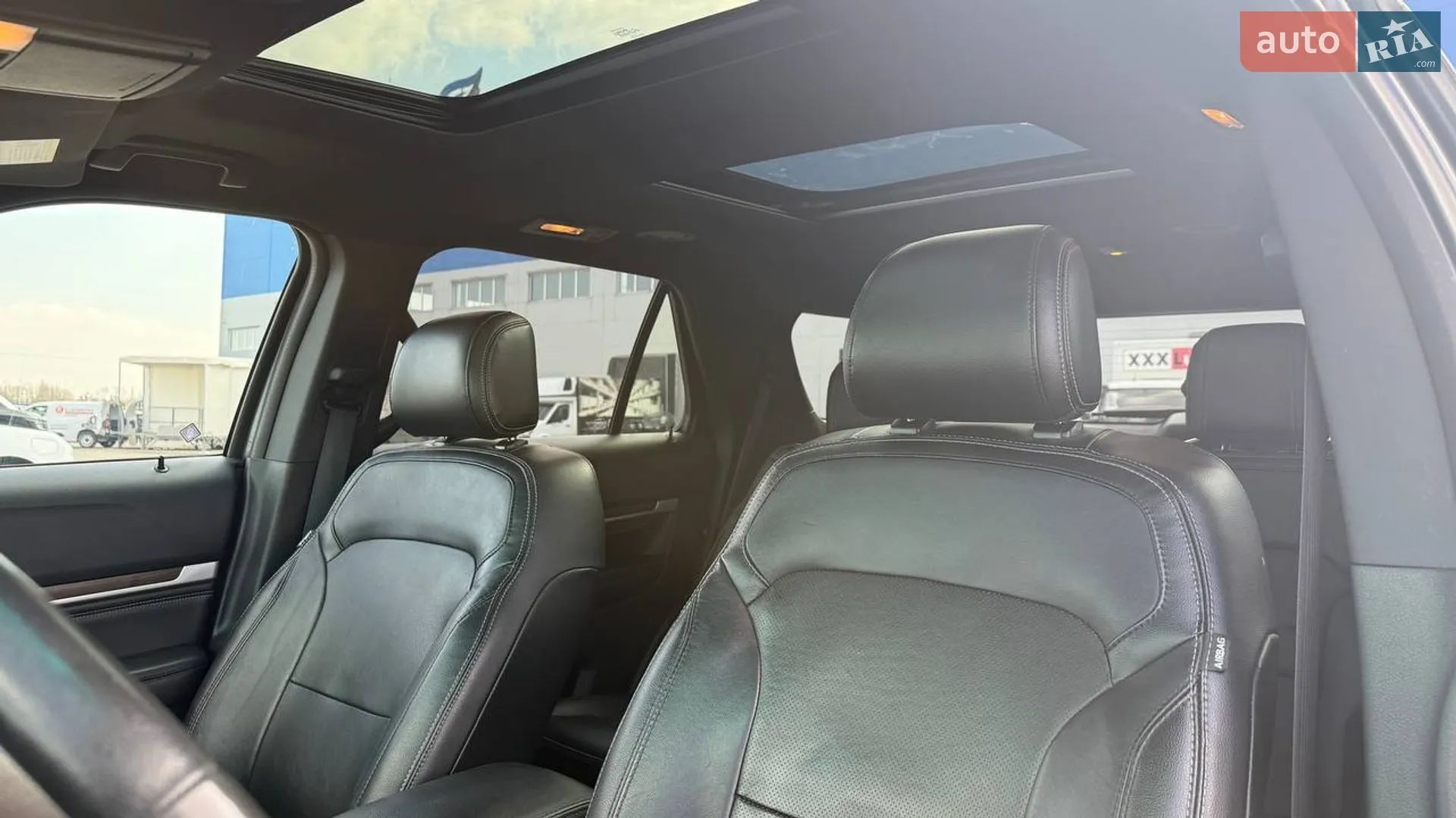 2015 Ford Explorer - мініатюра 26