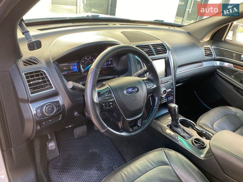 Внедорожник / Кроссовер Ford Explorer 2016 в Киеве