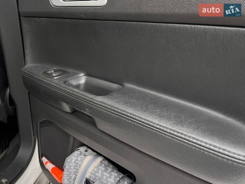 Внедорожник / Кроссовер Ford Explorer 2014 в Киеве фото 24 Внедорожник / Кроссовер Ford Explorer 2014 в Киеве