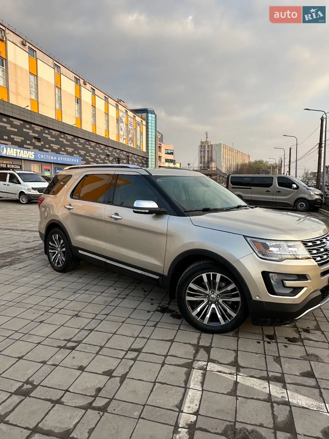 2017 Ford Explorer - мініатюра 11