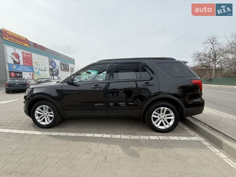 Внедорожник / Кроссовер Ford Explorer 2015 в Вишневом