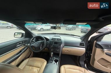 Внедорожник / Кроссовер Ford Explorer 2015 в Вишневом