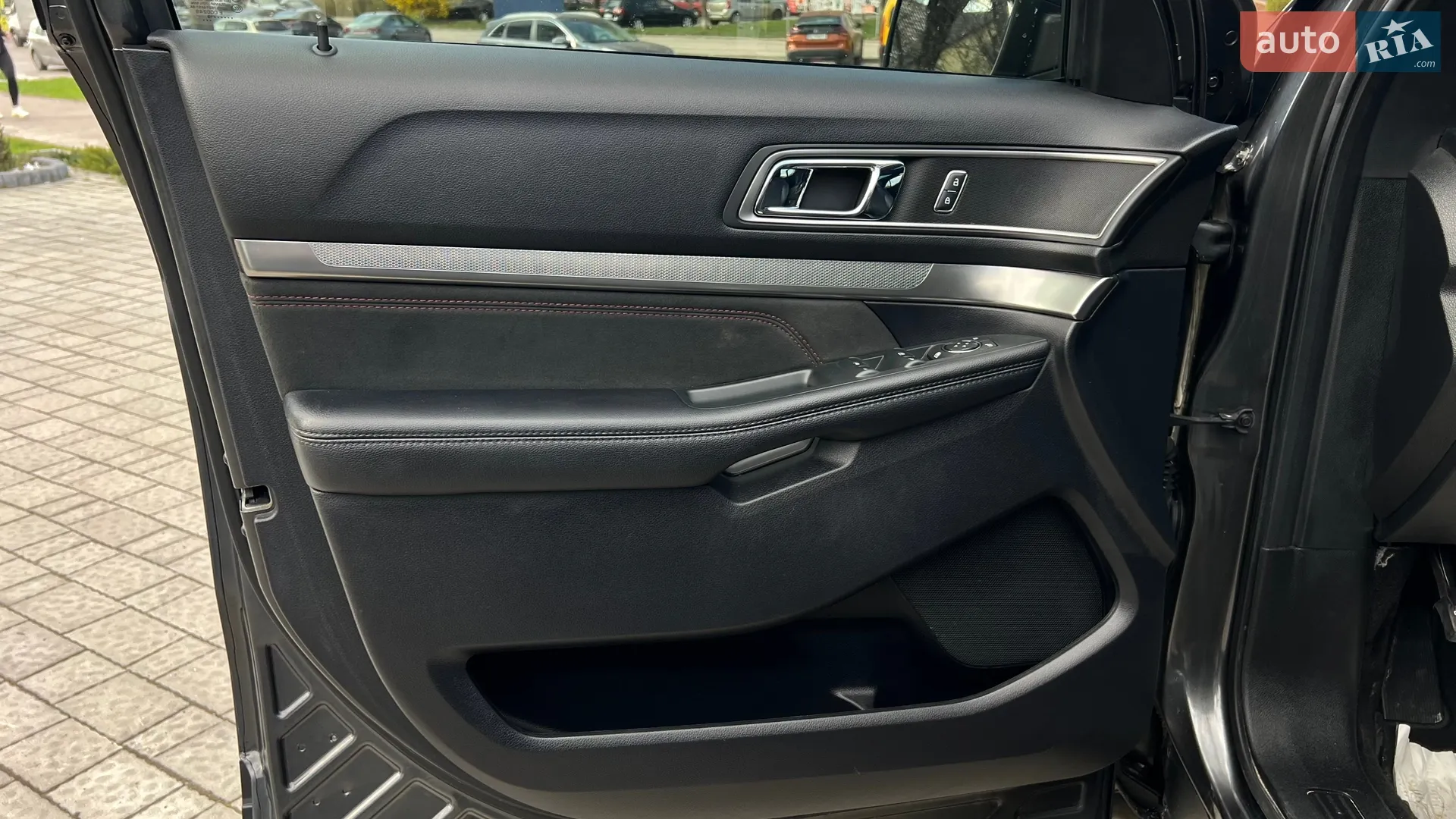 2019 Ford Explorer - мініатюра 28