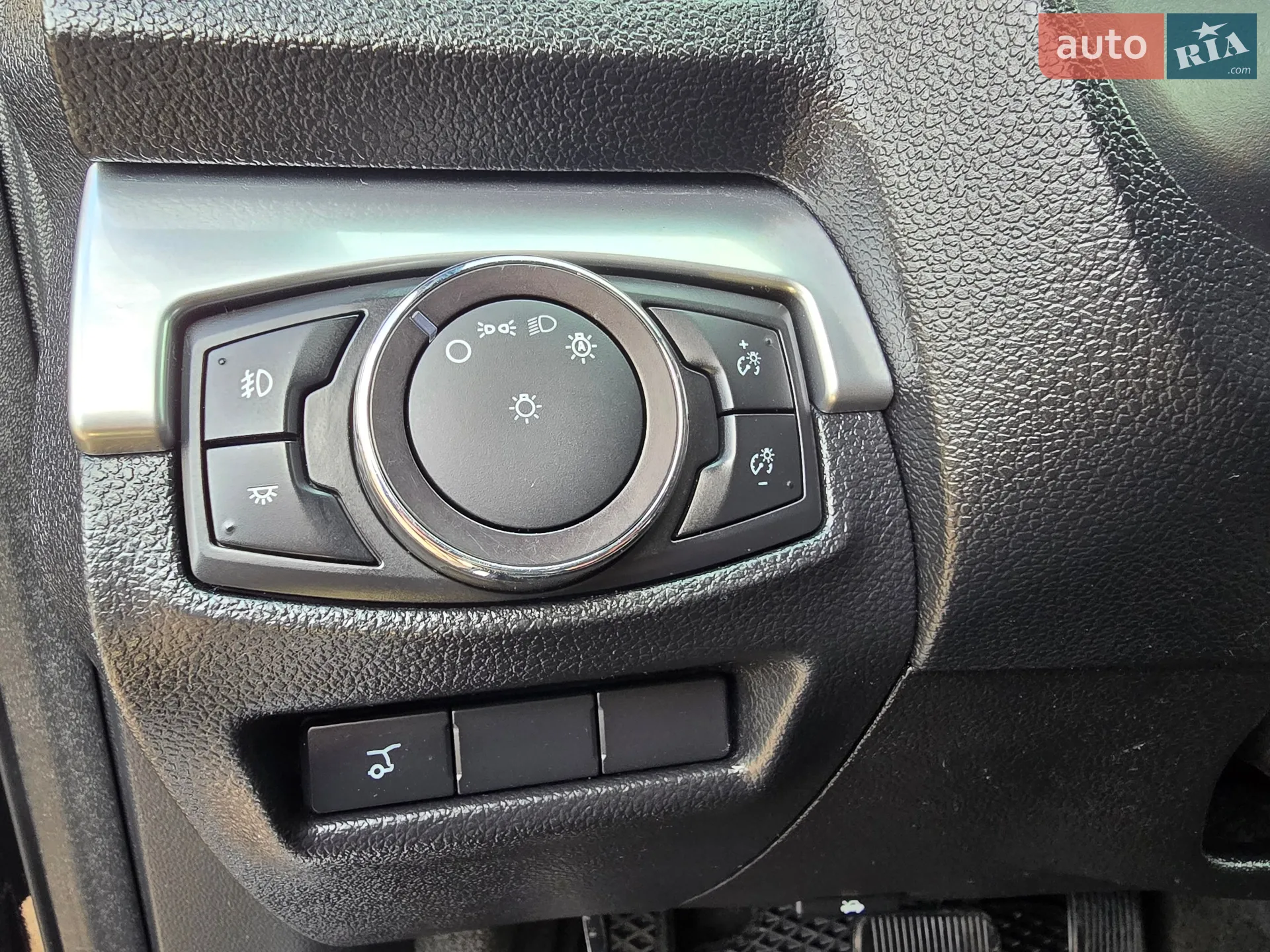 2016 Ford Explorer - мініатюра 29