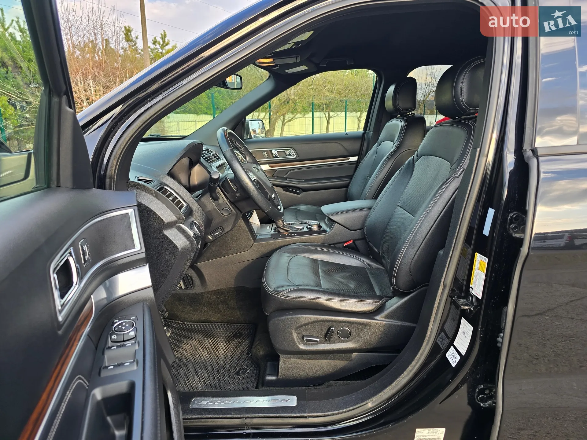 2016 Ford Explorer - мініатюра 26