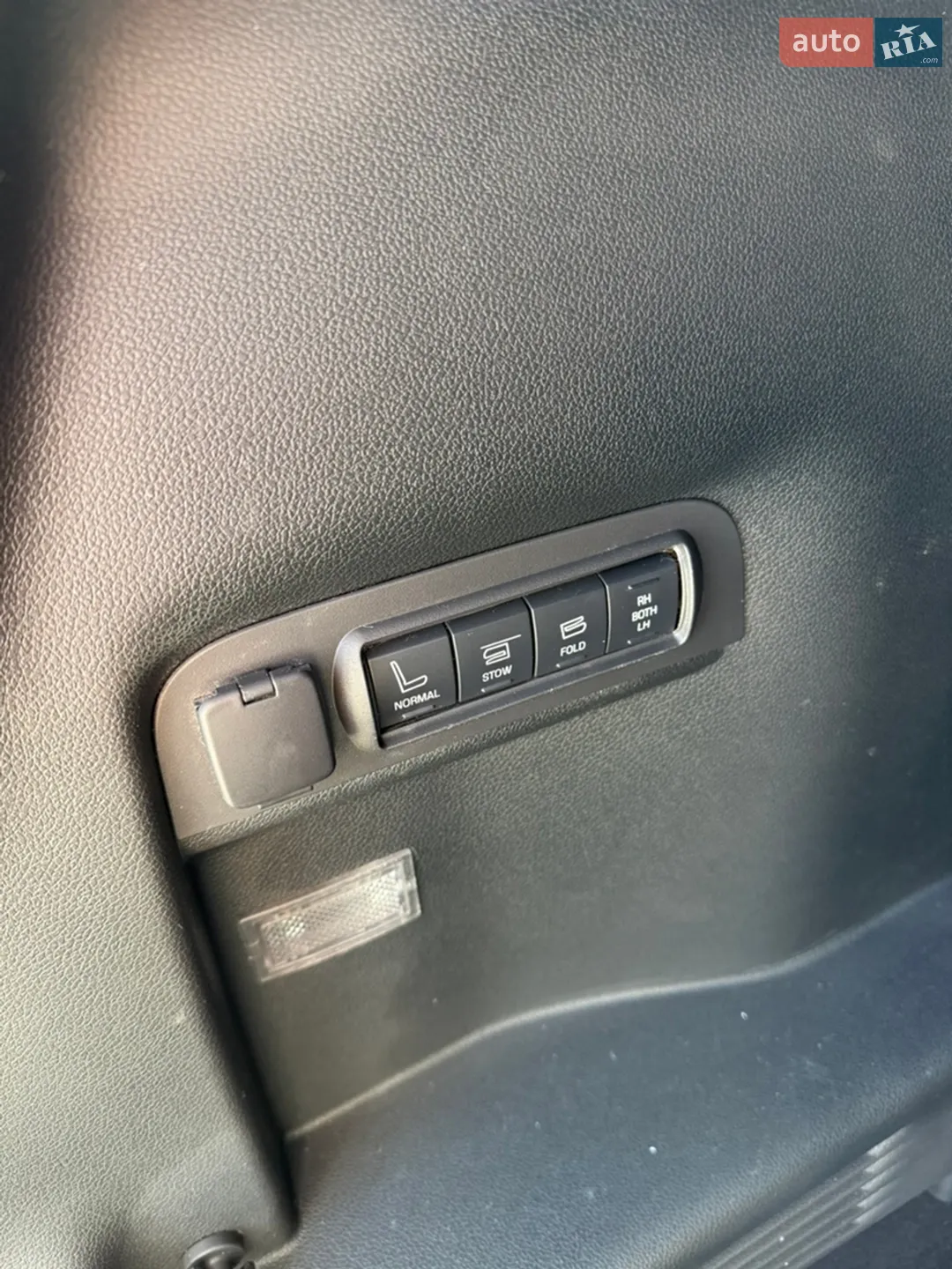 2018 Ford Explorer - мініатюра 29