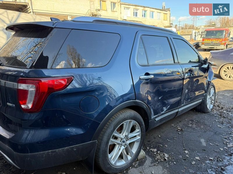 Внедорожник / Кроссовер Ford Explorer 2015 в Днепре