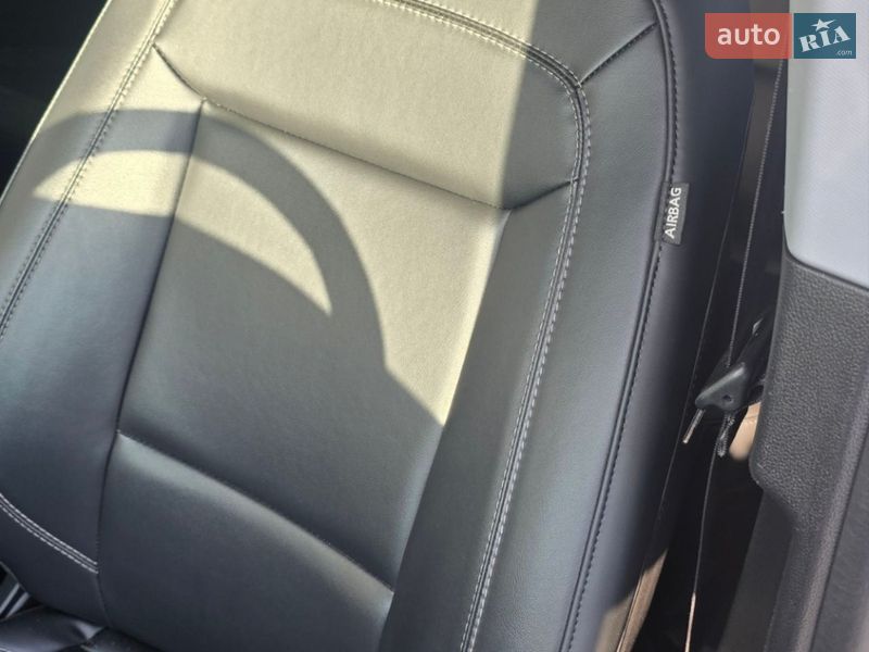 Позашляховик / Кросовер Ford Explorer 2023 в Кривому Розі